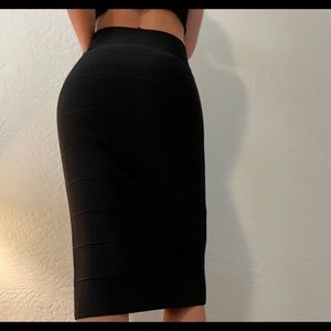 BCBGMAXAZRIA skirt size medium